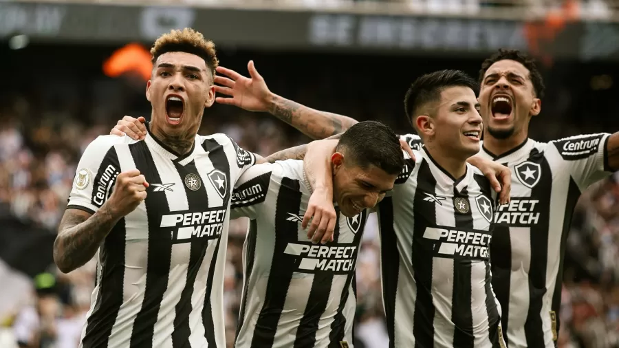 Botafogo vence São Paulo e conquista o Campeonato Brasileiro após 29 anos