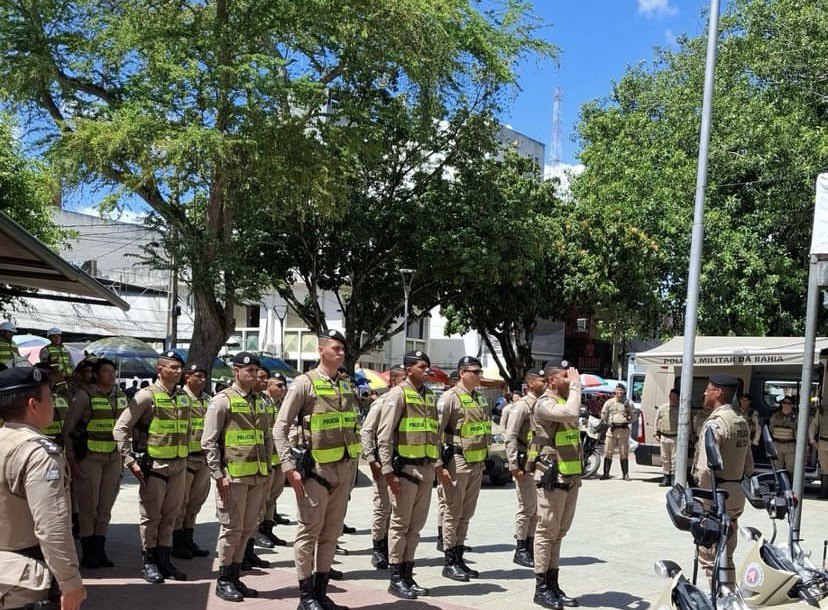 Polícia Militar reforça segurança no centro de Feira de Santana com operação Comércio Mais Seguro