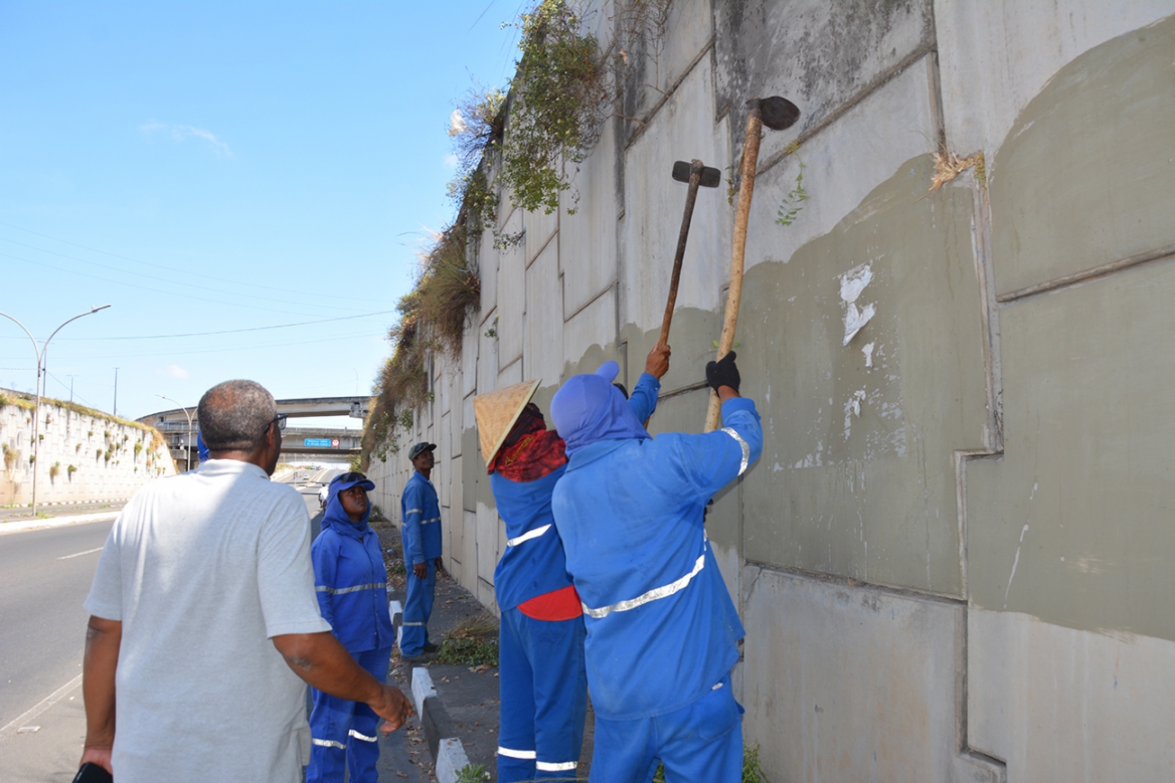 Sesp promove manutenção e limpeza do Complexo Viário Miraldo Gomes