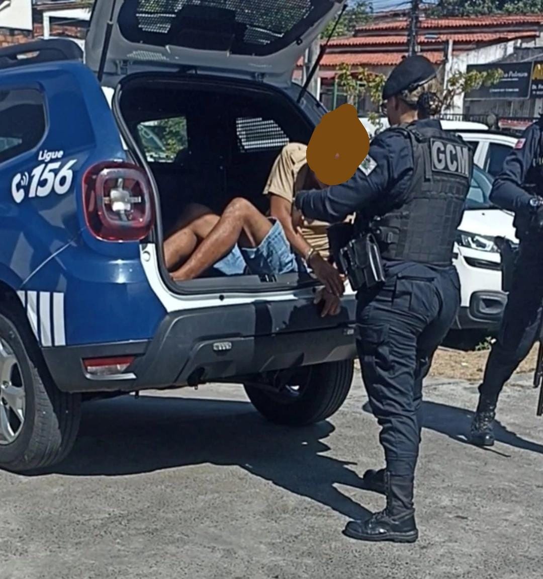 Guarda Municipal prende homem em flagrante por furto em supermercado e farmácia