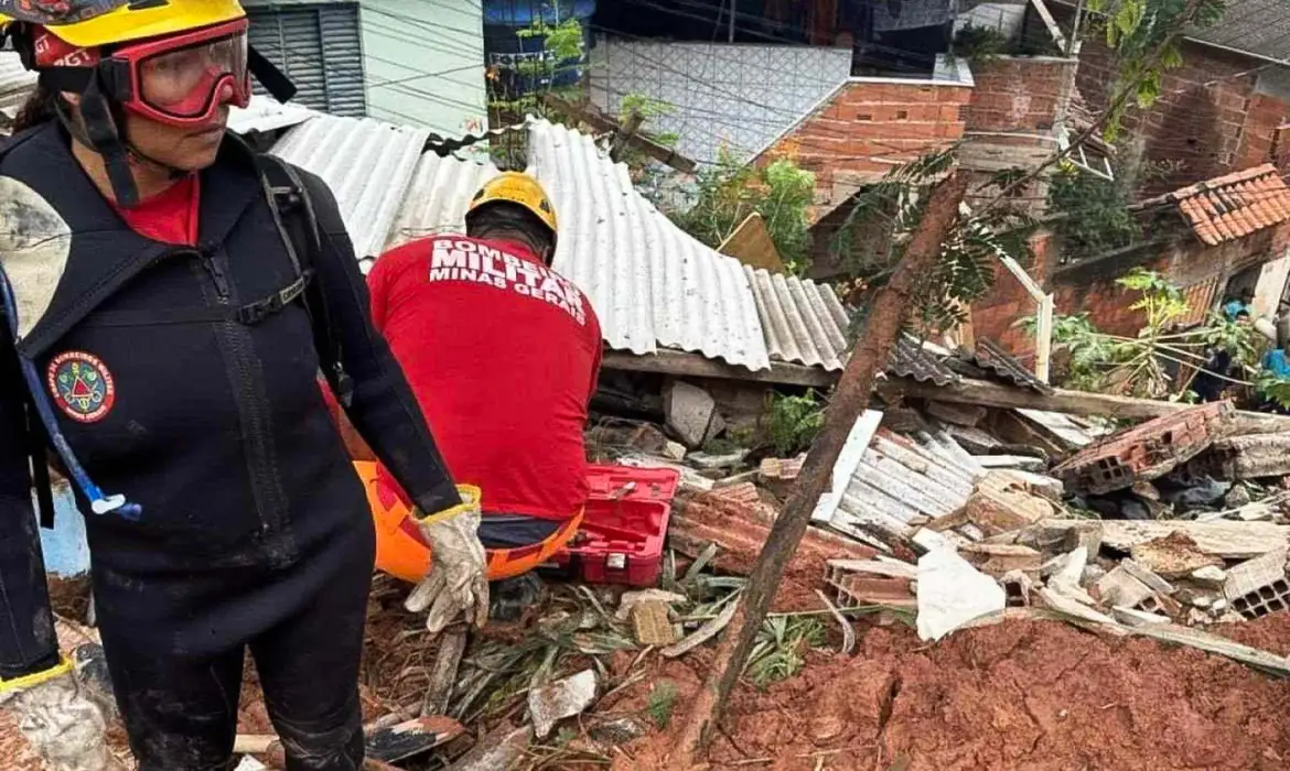 Deslizamentos em Ipatinga deixam pelo menos seis mortos