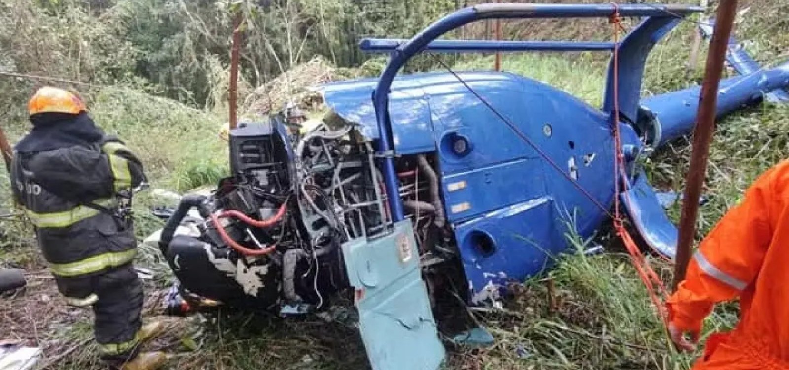 Duas pessoas morrem em queda de helicóptero no interior de São Paulo; piloto e criança sobrevivem