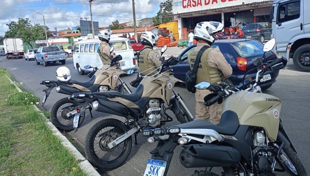 Motocentro apreende entorpecentes em ação no Centro de Abastecimento de Feira de Santana