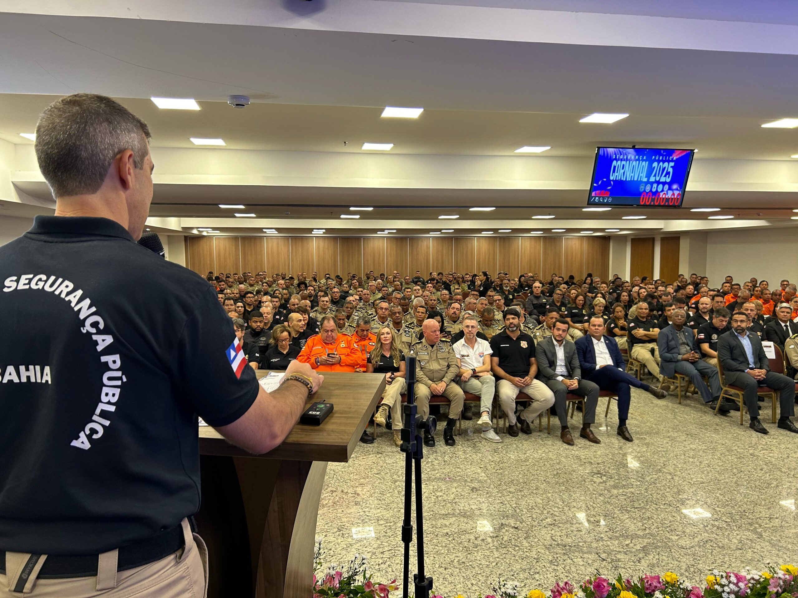 Carnaval da Bahia contará com 37 mil policiais e bombeiros, além de 1.500 câmeras de videomonitoramento