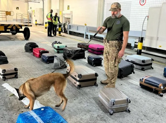 Polícia Civil deflagra operação no Aeroporto de Salvador