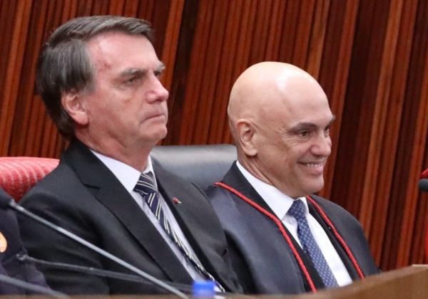 Ministro Alexandre de Moraes nega pedido da defesa de Jair Bolsonaro