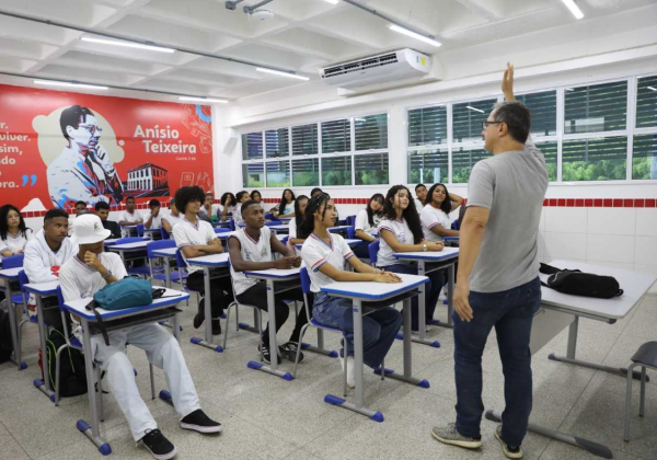 Bahia amplia Educação Integral da rede estadual com novos investimentos em 2025