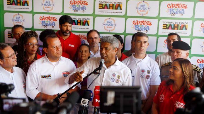 Jerônimo celebra sucesso no balanço do Carnaval