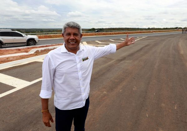 Pavimentação da BR-135 impulsiona mobilidade e economia no Oeste da Bahia