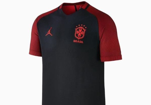 Deputado propõe lei contra a camisa vermelha da Seleção Brasileira