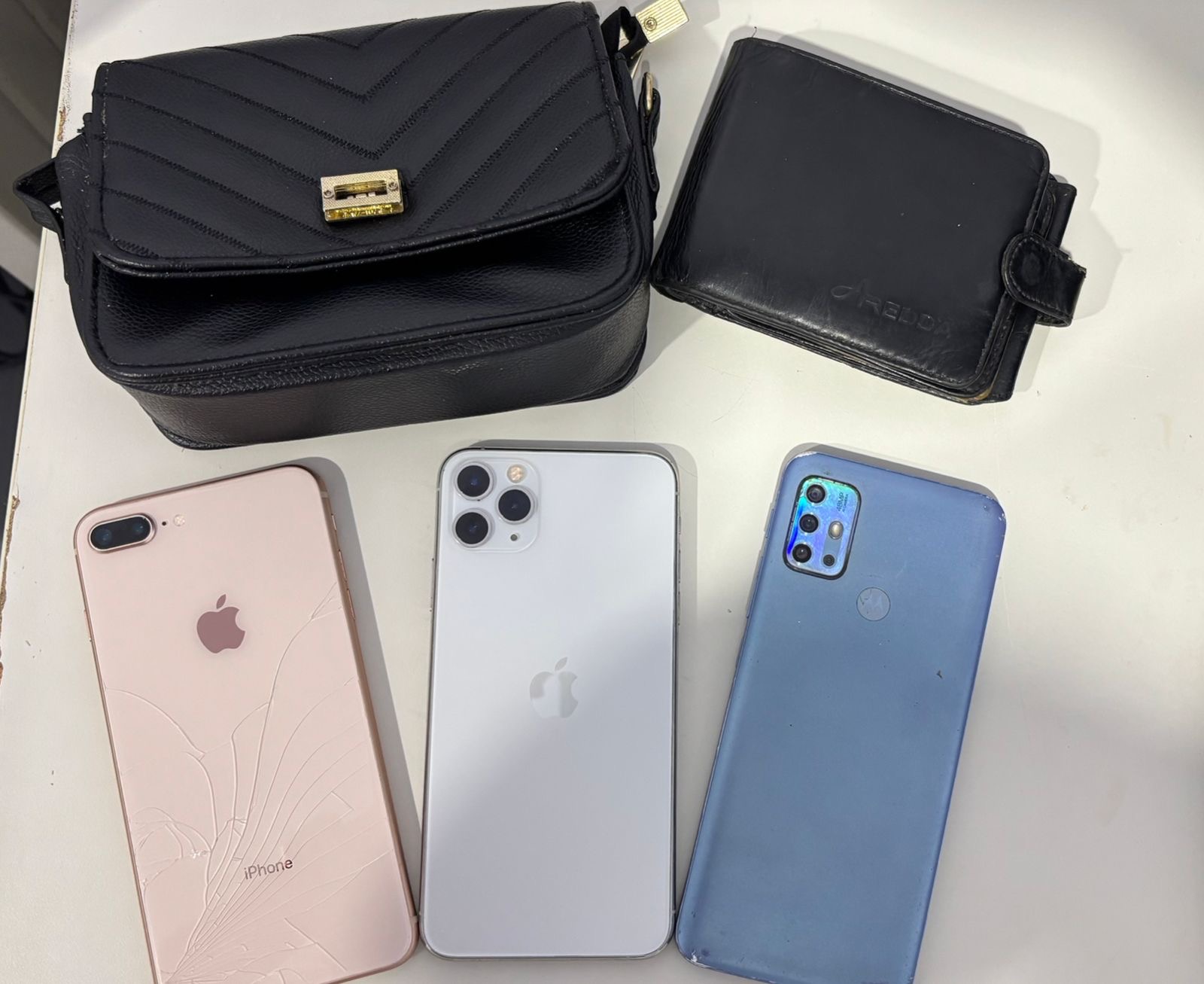 Polícia Civil recupera três celulares e bolsa furtados no entorno da Micareta de Feira