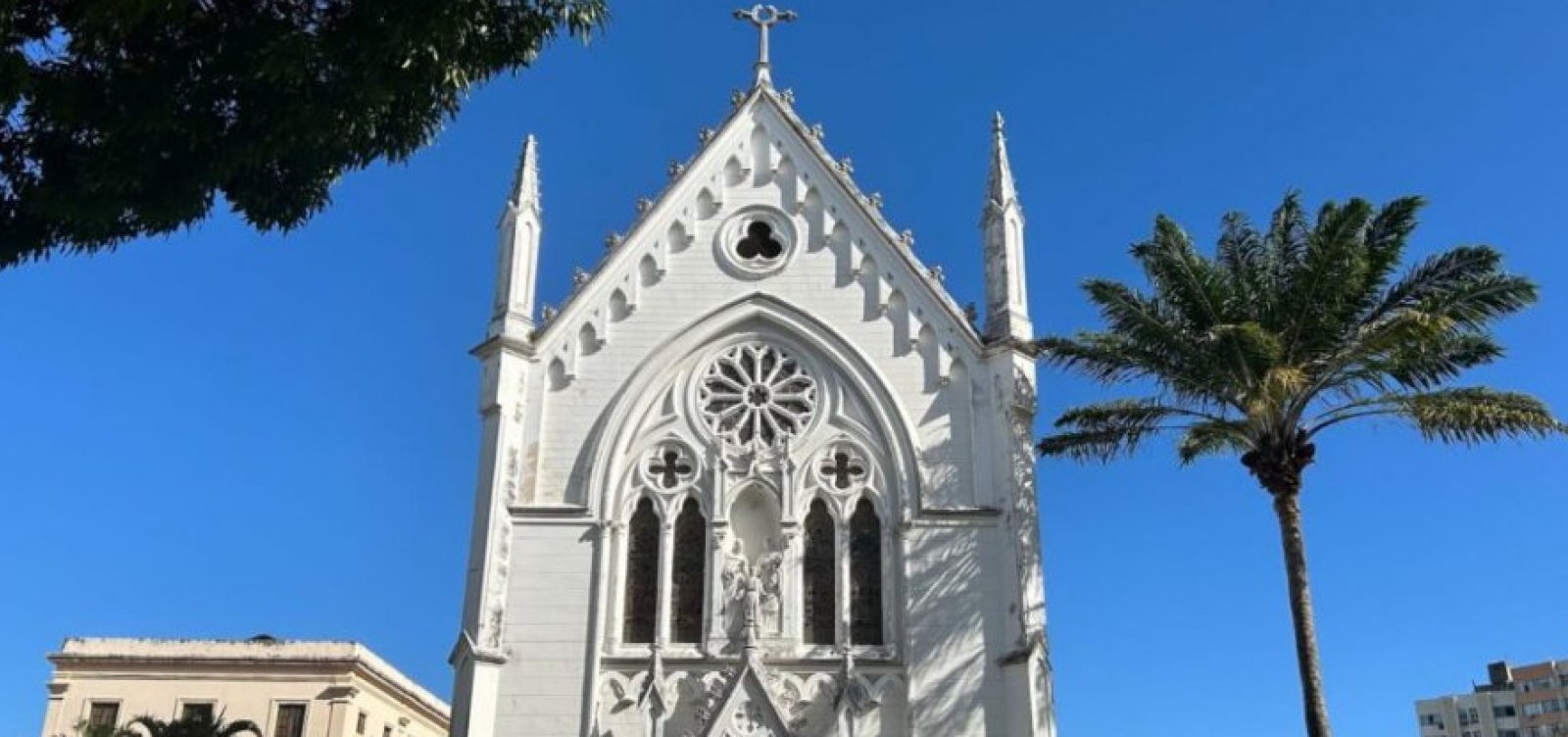 Capela Sagrada Família é interditada por risco estrutural em Salvador