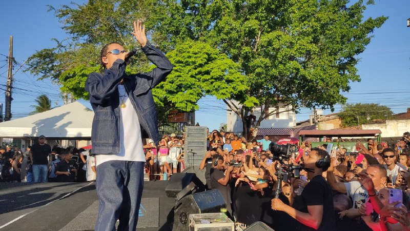 Multidão toma conta da Rua Nova com gravação de DVD de Theuzinho com grandes nomes da música
