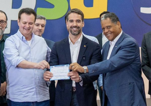 Eduardo Leite deixa PSDB após 24 anos e se filia ao PSD com foco em 2026