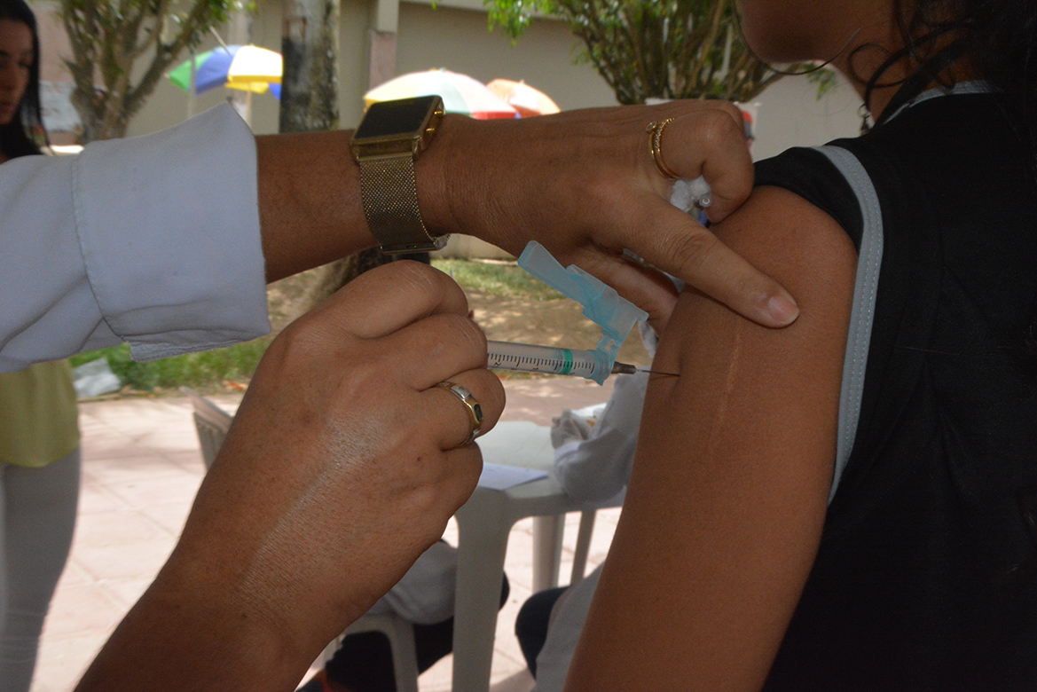Sábado tem dia D de vacinação contra gripe influenza