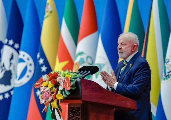 Lula celebra acordo entre China e EUA: ‘Sabedoria leva sempre à mesa de negociação’