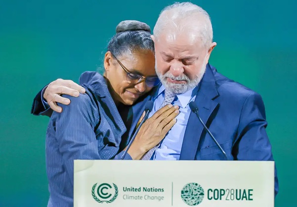 Lula liga para Marina Silva e se solidariza com ministra após ataques no Senado