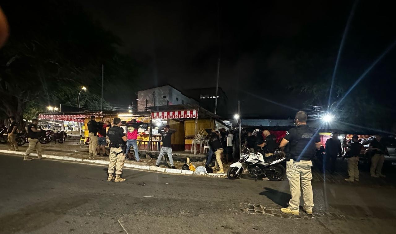 Polícia Civil realiza ações contra furtos e roubos nos entornos dos circuitos da Micareta de Feira