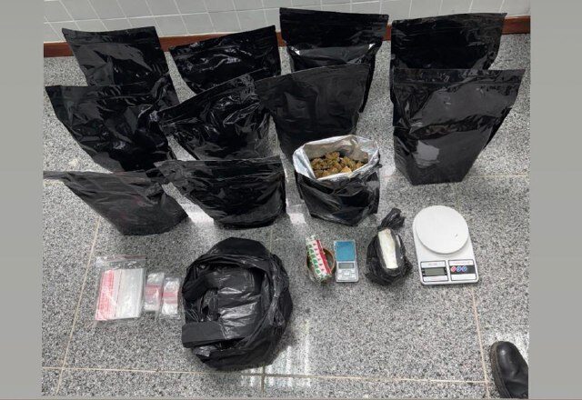 Polícia Militar apreende drogas no bairro Brasília, em Feira de Santana