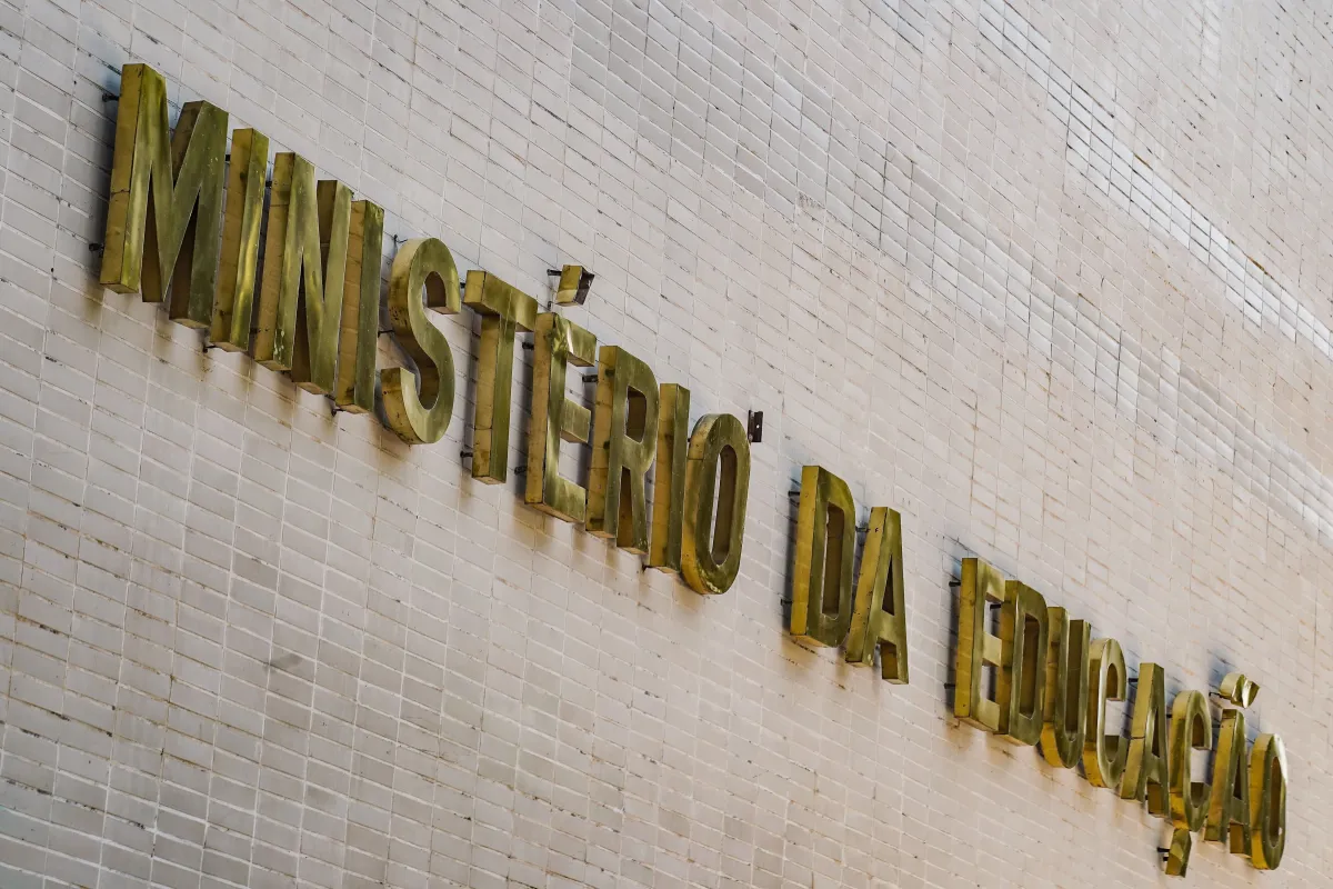 Governo poupa Educação de cortes no primeiro bloqueio orçamentário do ano