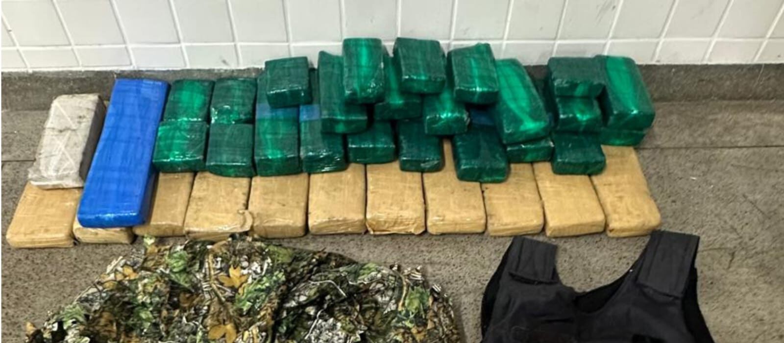 PM apreende cerca de 50kg de maconha em Feira de Santana