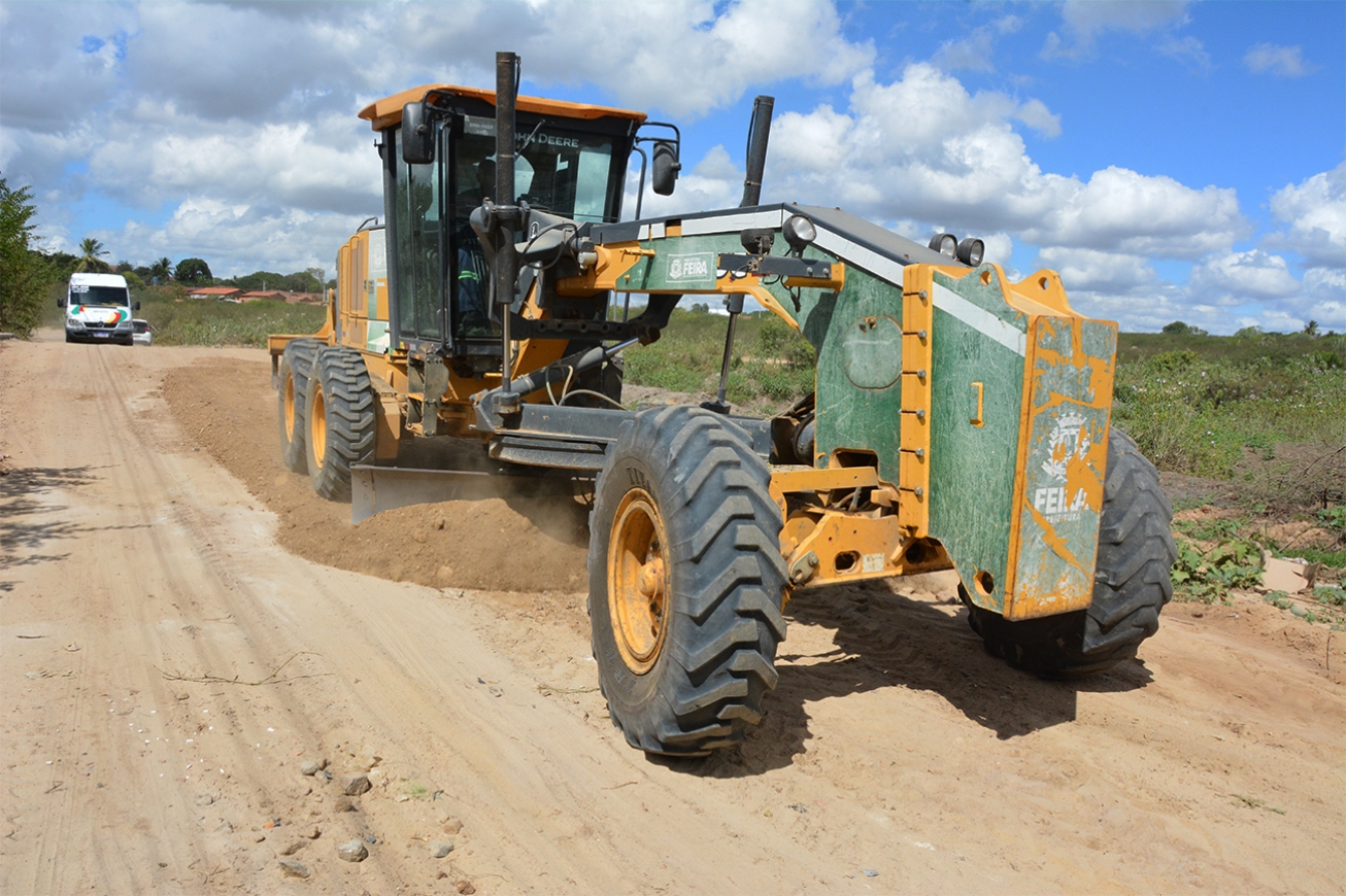 SOMA suspende patrolamento de estradas da zona rural de Feira em função das chuvas