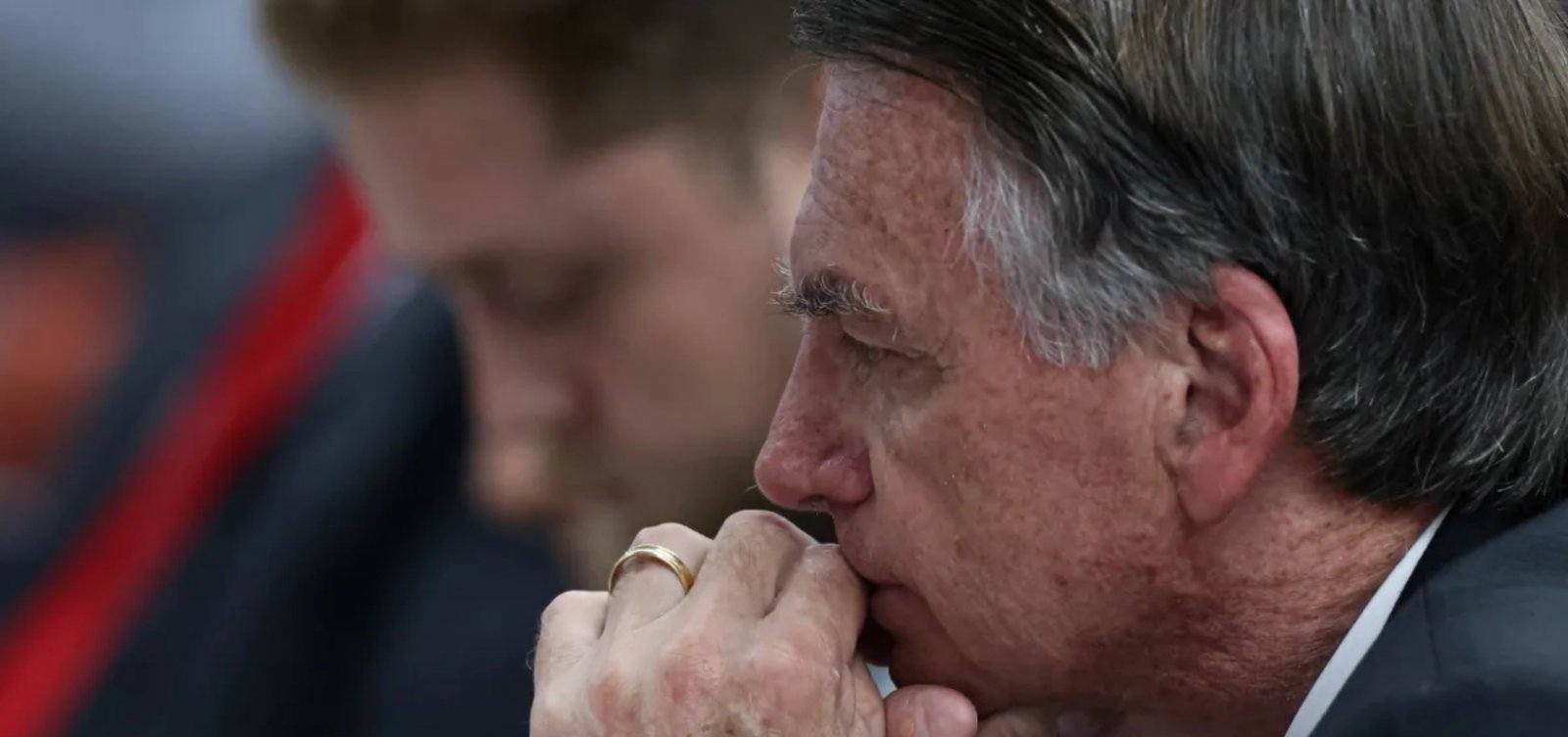 Em intervalo de depoimentos ao STF, Bolsonaro diz não ter problema com Mauro Cid