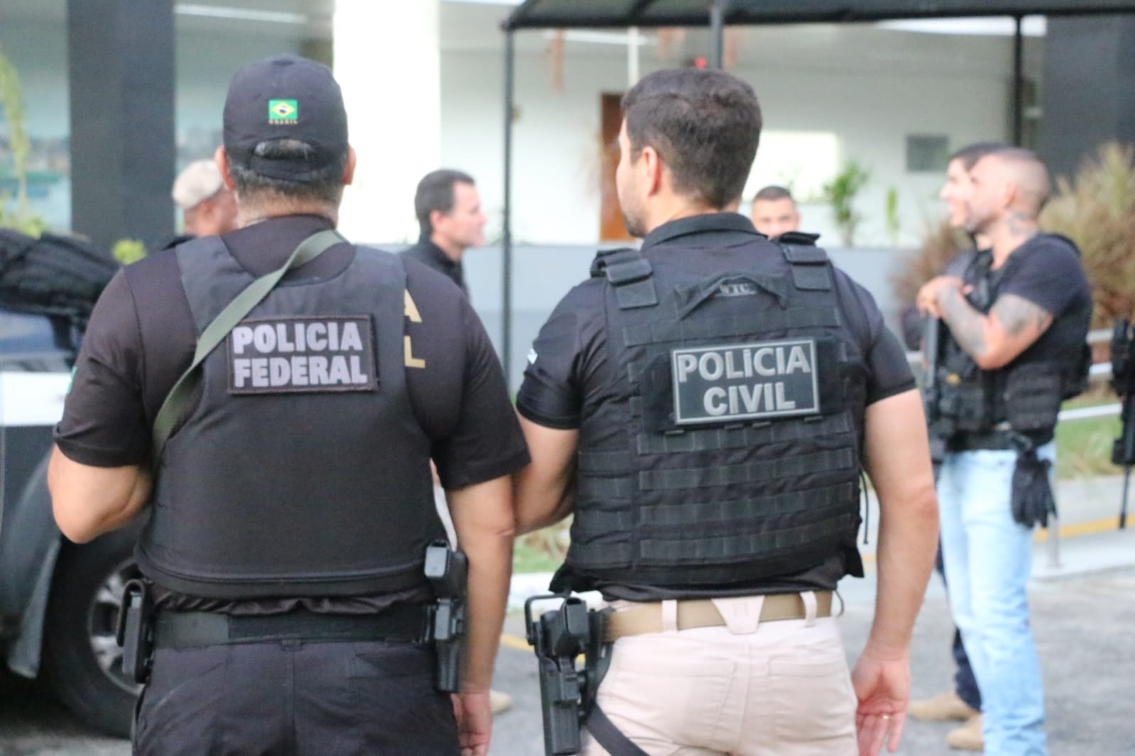 PF, PC, PM e Gaeco capturam homicida instantes antes de fugir para São Paulo