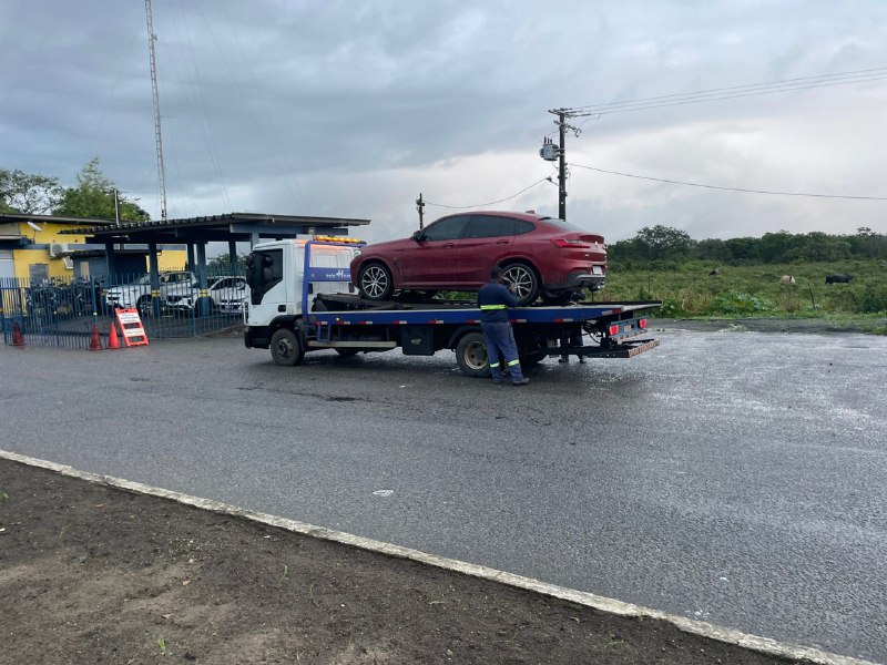 Carro de influenciador é apreendido em blitz da PRF por IPVA atrasado
