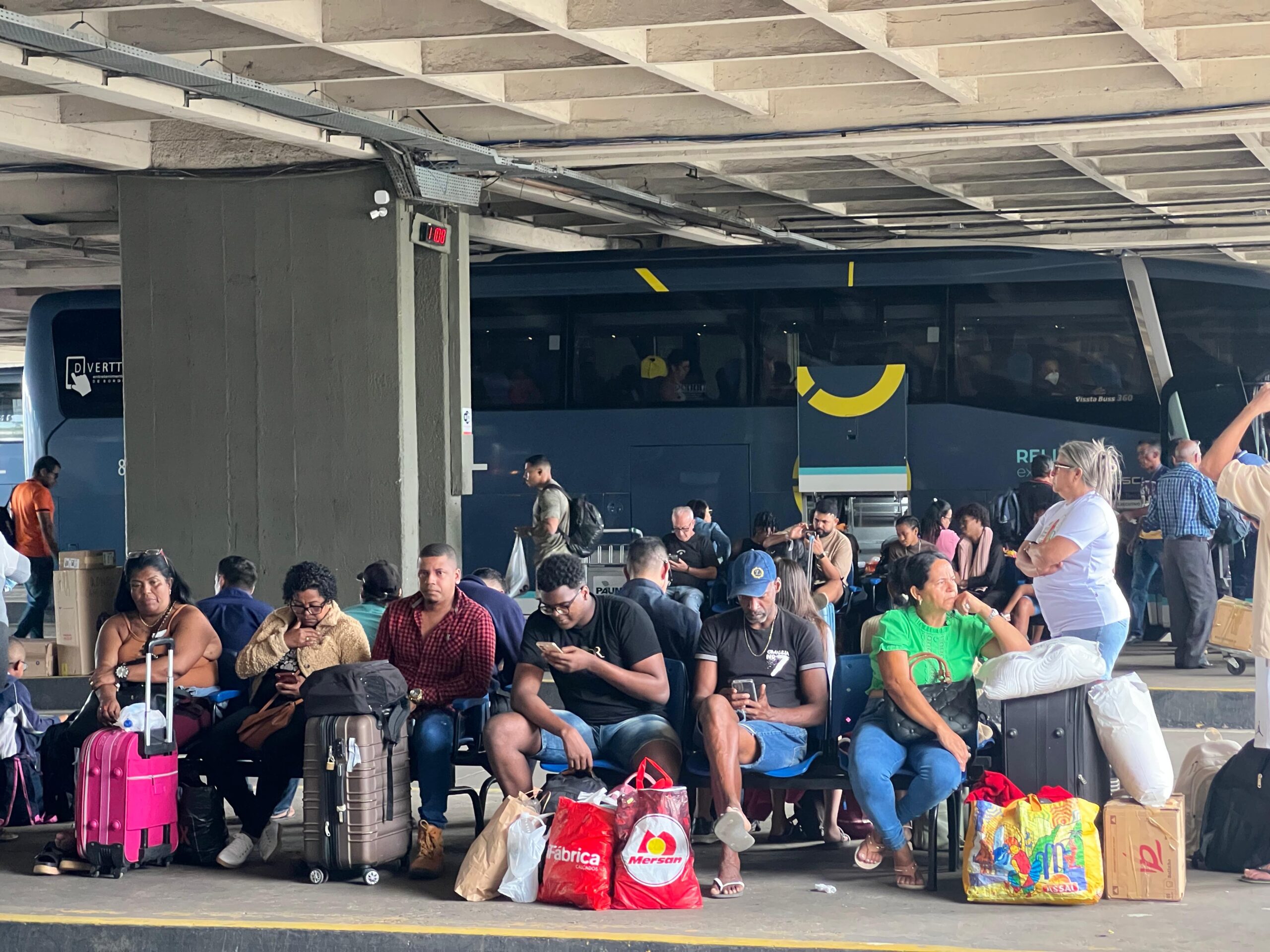 Movimento na rodoviária de Feira de Santana cresceu 30% durante o São João, aponta AGERBA
