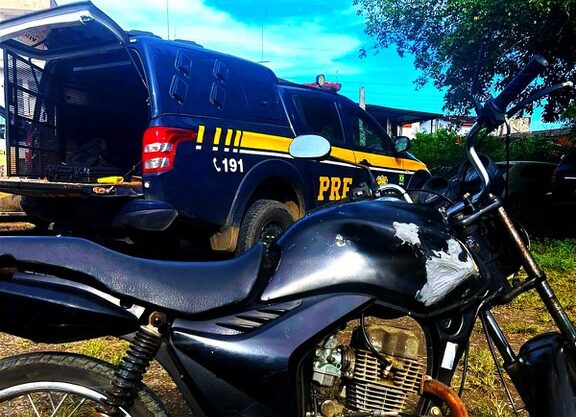 Sem capacete, alcoolizado e com motocicleta roubada, condutor acaba preso em Cruz das Almas