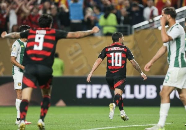 Flamengo bate o Espérance na estreia da Copa do Mundo de Clubes e assume liderança do grupo