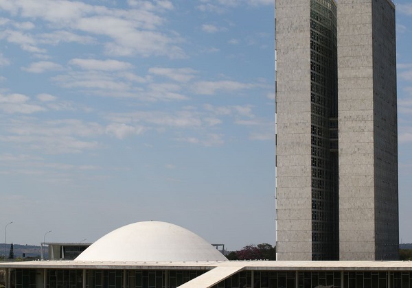 Governo acelera liberação de emendas parlamentares em meio a pressão do Congresso