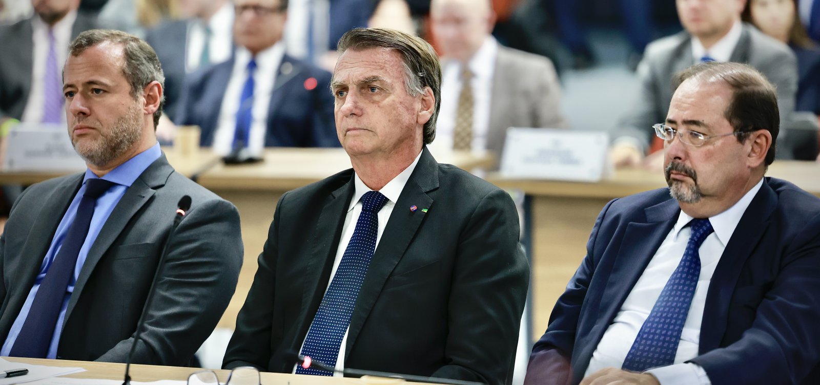 Bolsonaro classifica como “malucos” apoiadores que querem intervenção