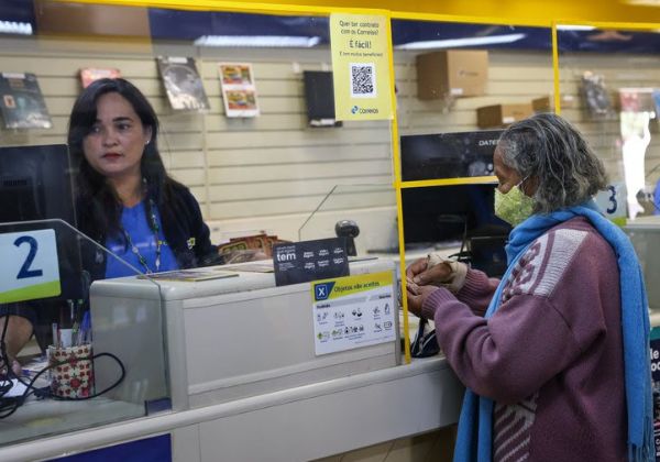 INSS: 325 agências dos Correios atendem pensionistas para contestação de descontos