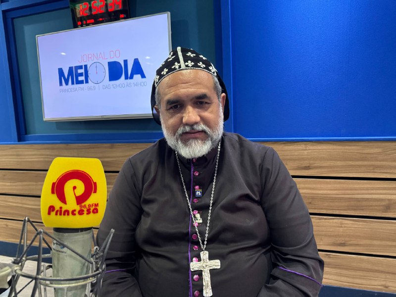 Padre Kelmon reafirma apoio a Bolsonaro e defende sua volta em 2026