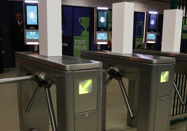 Cara crachá! Obrigatoriedade da biometria facial nos estádios do Brasil inicia dia 14 de junho