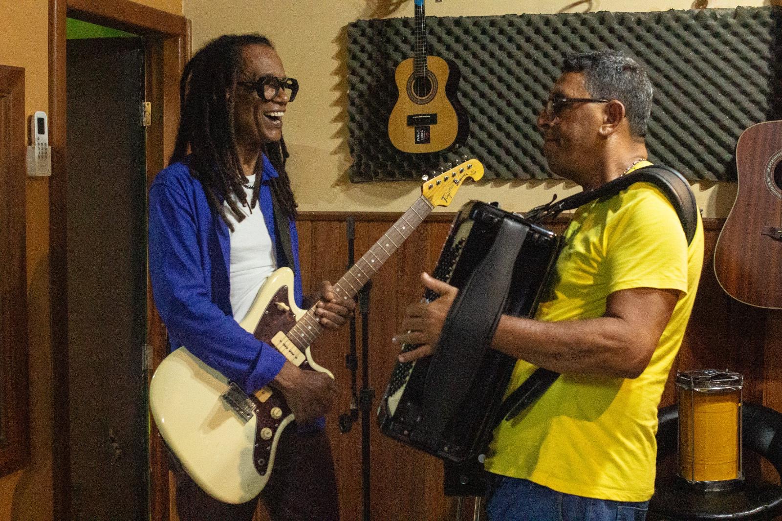Marcionílio lança forró com participação de Neném do Acordeon