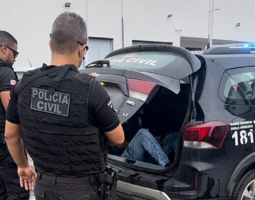 Homem é preso por ameaçar e perseguir ex-companheira em Feira de Santana