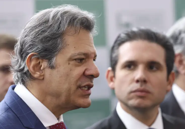 PL assume relatoria de projeto que anula aumento do IOF e surpreende governo Lula