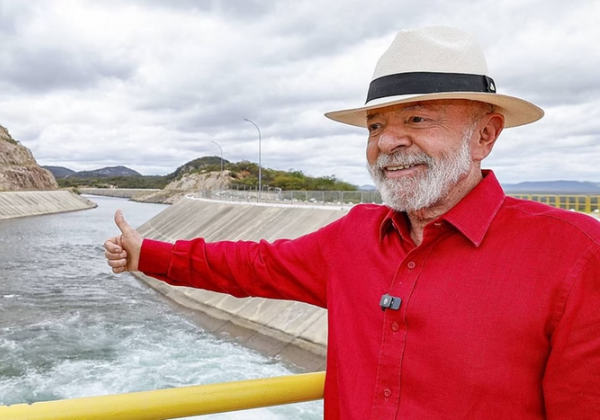 Avaliação negativa do governo Lula apresenta queda e chega a 40,4%, diz pesquisa