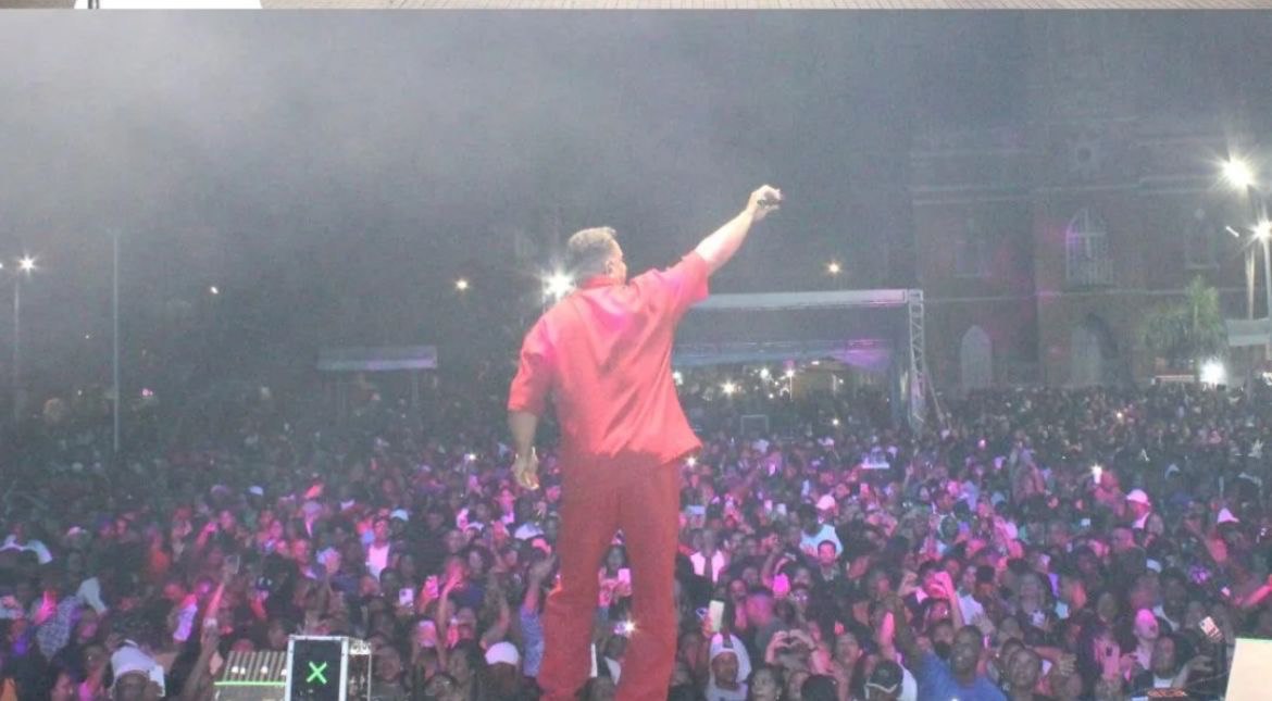 Coração de Maria 81 anos: Xandy Harmonia, Filhos de Jorge e Galeguinho SPA lotaram praça na noite de sábado
