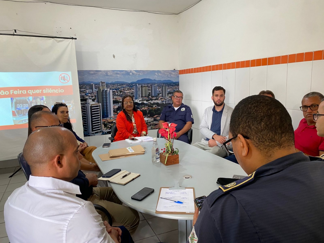 Reunião com órgãos fiscalizadores discute o combate à poluição sonora em Feira de Santana