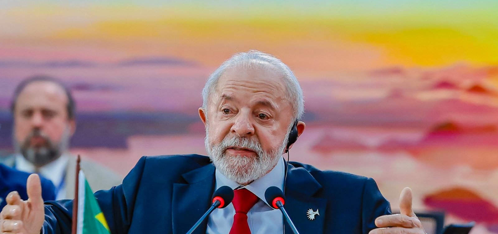 Lula volta a criticar ameaça de Trump: “Não aceitamos intromissão”