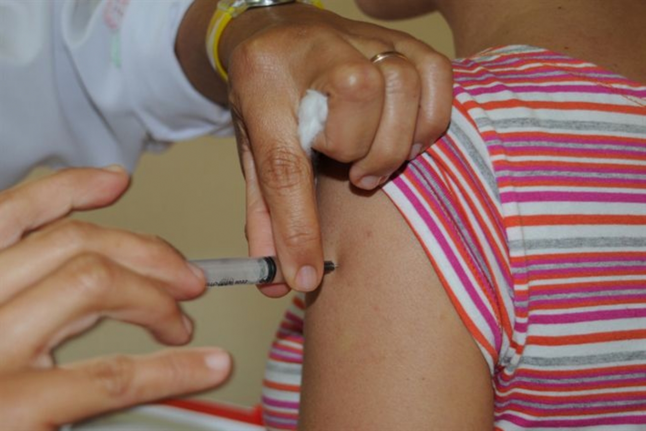 Vacina tríplice bacteriana já soma mais de 6 mil doses aplicadas na rede municipal em 2025