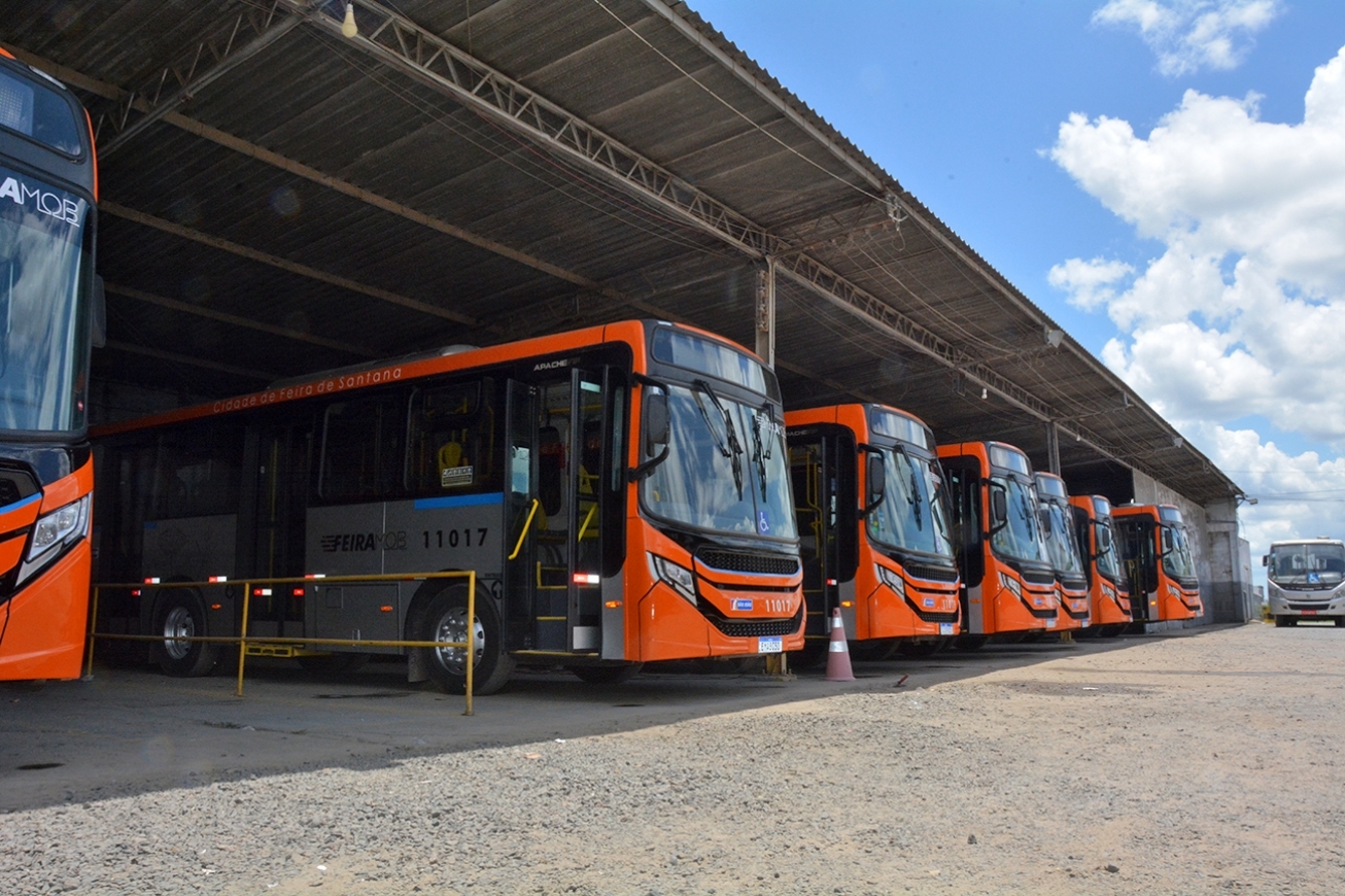 Prefeitura atua para minimizar transtornos no transporte público e na zona rural durante período chuvoso