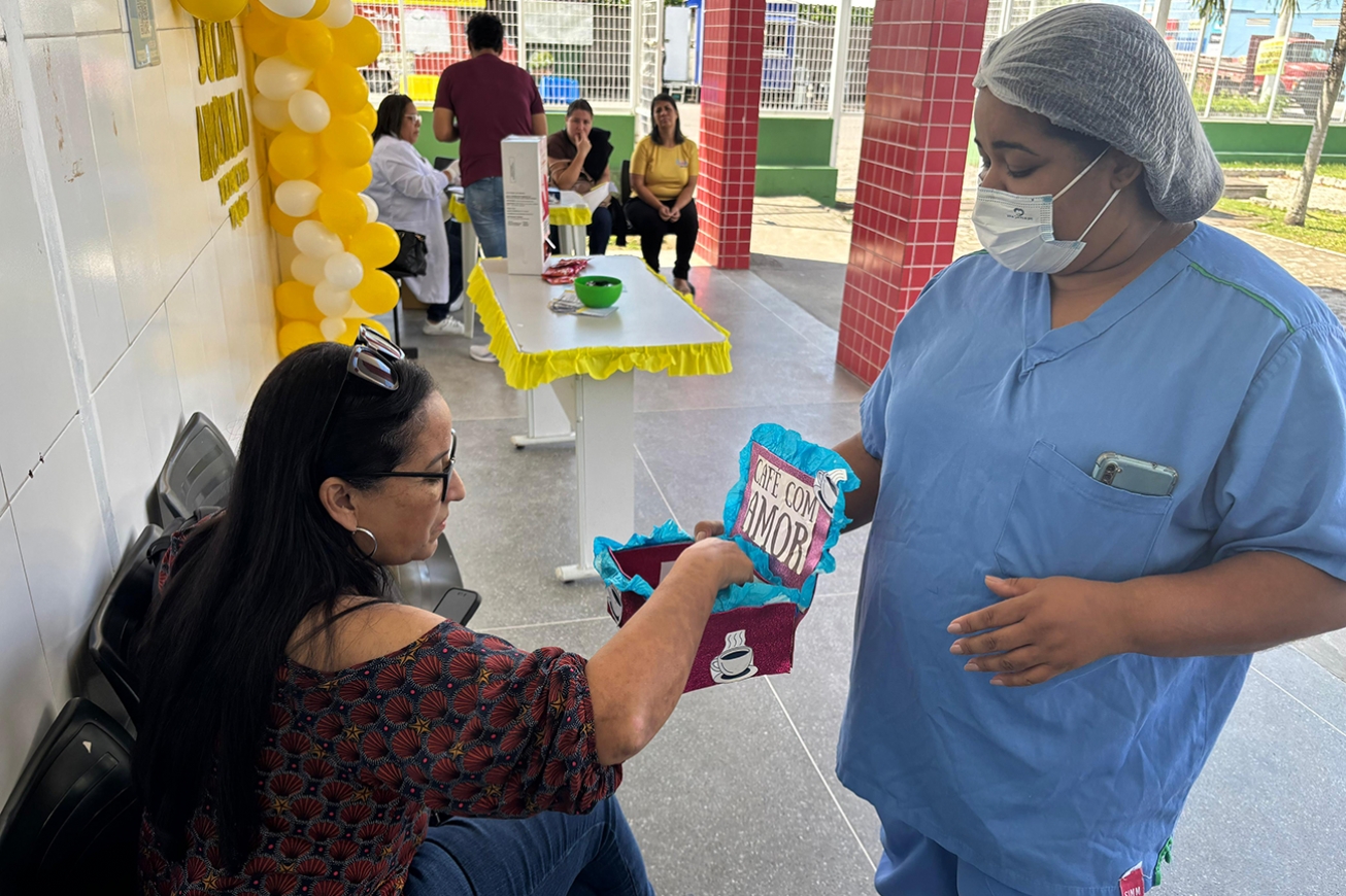 Projeto “Café com Amor” leva afeto e acolhimento à UPA Elizabete Dias Marques