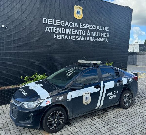 Polícia Civil prende casal em flagrante por tentativa de feminicídio e incêndio em Feira de Santana