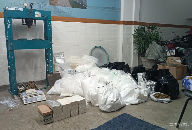 Laboratório de drogas é descoberto e desarticulado pela PM em Feira de Santana