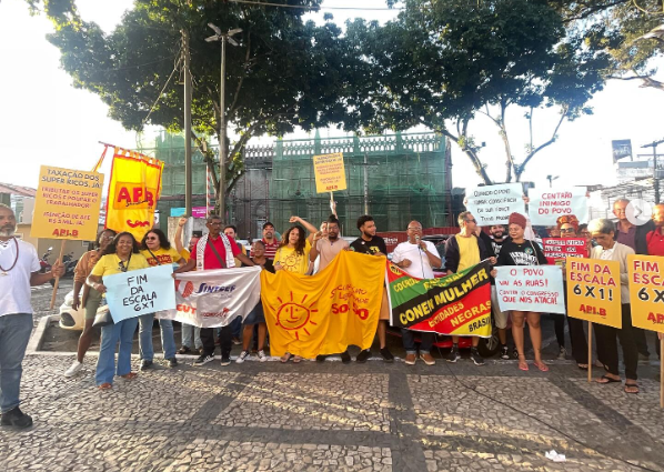 APLB Feira participa de ato nacional contra escala 6×1 e em defesa da taxação de bilionários